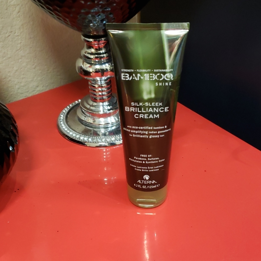 Silk sleek Brilliance cream